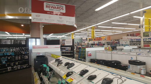 Office Supply Store «OfficeMax», reviews and photos, 321 N Randall Rd, Batavia, IL 60510, USA