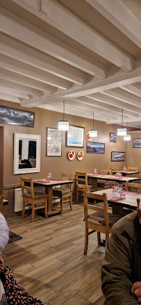 Atmosphère du Restaurant de fruits de mer Café du port à La Hague - n°11