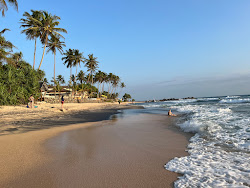 Mihiripenna Beach'in fotoğrafı geniş bir kıyı şeridi ile birlikte