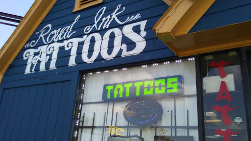 Tattoo Shop «Royal Ink», reviews and photos, 6408 Gulf Fwy, Houston, TX 77023, USA