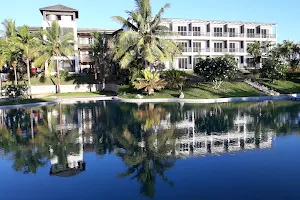 Nasau Resort & Villas image