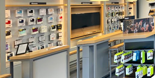 Cell Phone Store «Verizon Authorized Retailer, TCC», reviews and photos, 720 Quentin Rd #4, Lebanon, PA 17042, USA