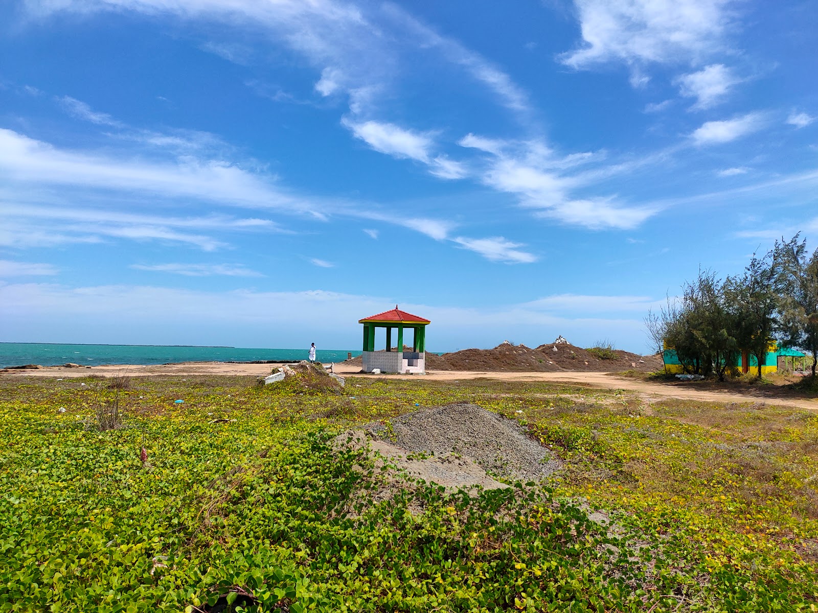 Foto de Sea Park Beach - lugar popular entre os apreciadores de relaxamento
