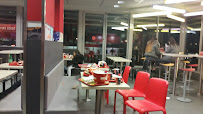 Atmosphère du Restaurant KFC Lyon Pierre Benite à Irigny - n°11