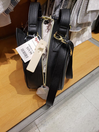 Department Store «T.J. Maxx», reviews and photos, 99 Gateway Dr, Mechanicsburg, PA 17055, USA