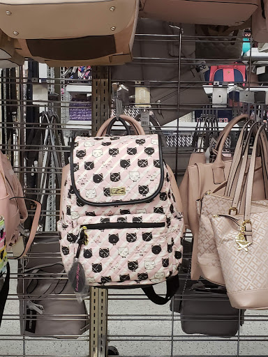 Shopping Mall «Southport Shopping Center», reviews and photos, 1303 SE 17th St, Fort Lauderdale, FL 33316, USA