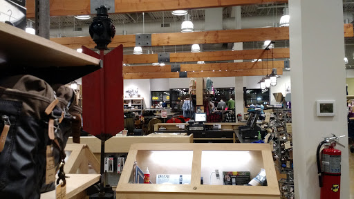Clothing Store «Duluth Trading Company», reviews and photos, 252 57th Ave NE, Fridley, MN 55432, USA