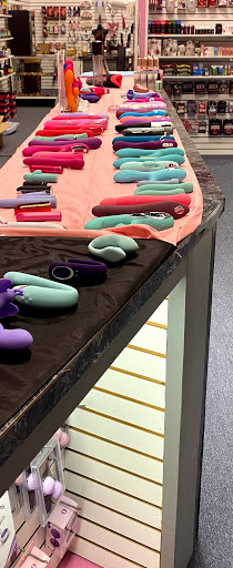 Landscaper «Southern Exposure Couples», reviews and photos, 2304 US-1, Fort Pierce, FL 34982, USA