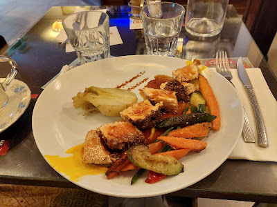 Café Blanche à Paris