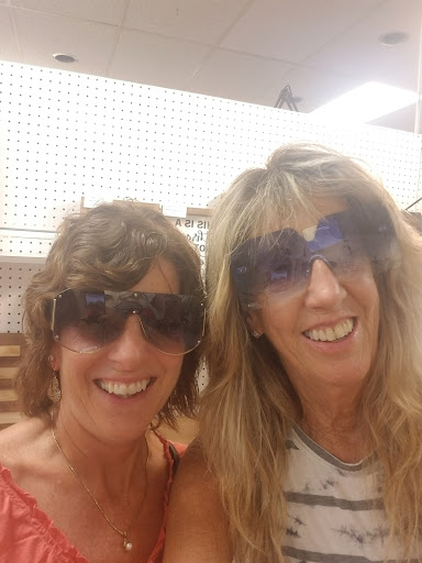 Shopping Mall «Town Peddler Craft and Antique Mall», reviews and photos, 35323 Plymouth Rd, Livonia, MI 48150, USA