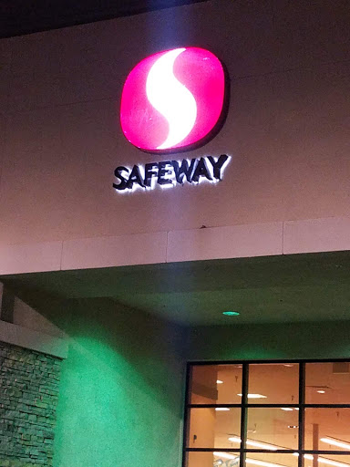 Grocery Store «Safeway», reviews and photos, 1071 11th St, Lakeport, CA 95453, USA