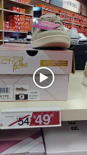 Shoe Store «Famous Footwear», reviews and photos, 1140 Harter Pkwy, Yuba City, CA 95993, USA