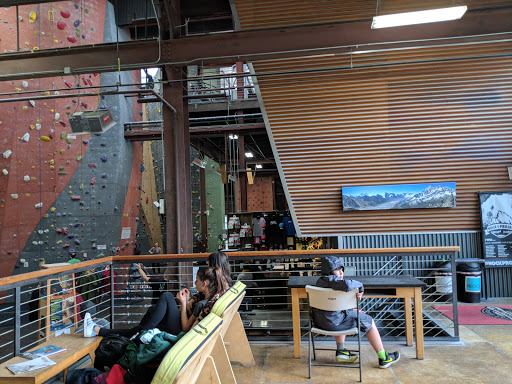 Sports Activity Location «Vertical World Seattle», reviews and photos, 2330 W Commodore Way, Seattle, WA 98199, USA