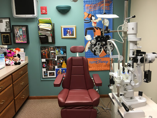 Optometrist «Park Family Eye Care», reviews and photos, 9 S Lincolnway St, North Aurora, IL 60542, USA