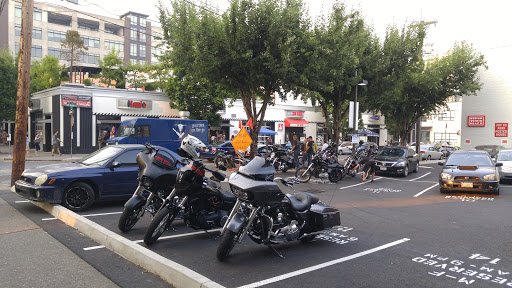 Harley-Davidson Dealer «PDX Speed Shop Harley-Davidson», reviews and photos, 1313 NW Kearney St, Portland, OR 97209, USA