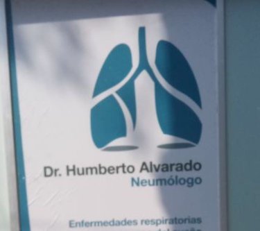 Doctor Humberto Alvarado Neumologo