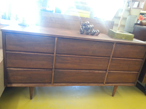 Furniture Store «San Antonio Furniture Finders», reviews and photos, 617 Fredericksburg Rd, San Antonio, TX 78201, USA