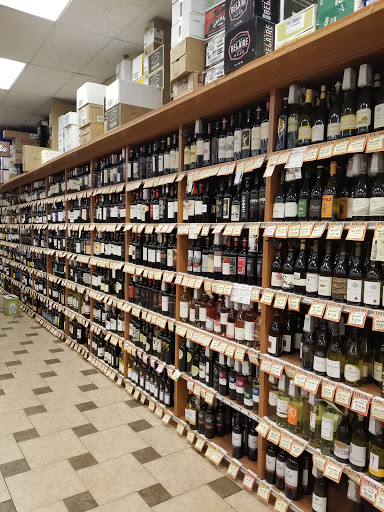 Shopping Mall «New Horizons Shopping Mall», reviews and photos, 961 E 174th St, Bronx, NY 10460, USA