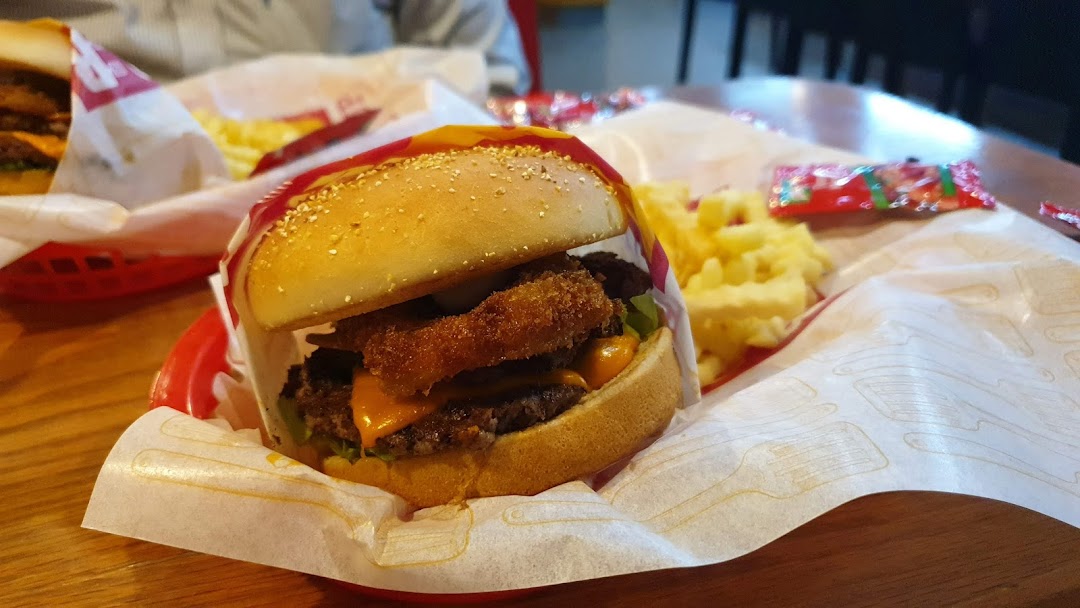 Burger Lab-Gulistan-e-Jauhar