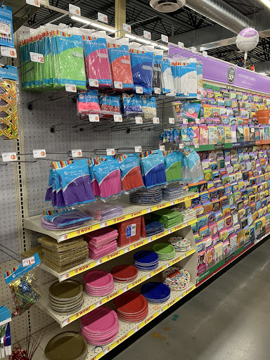 Dollar Store «FAMILY DOLLAR», reviews and photos, 413 S Main St, Shawano, WI 54166, USA