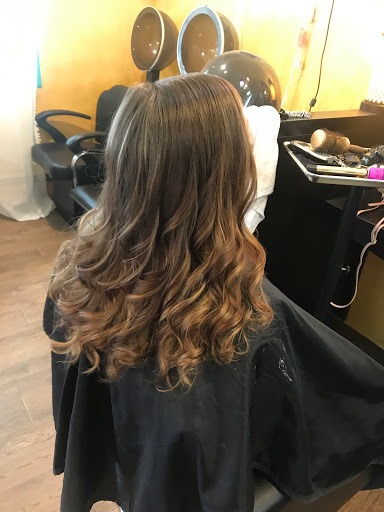 Beauty Salon «Upali Hair Studio», reviews and photos, 33 Plum St, Southampton Township, NJ 08088, USA