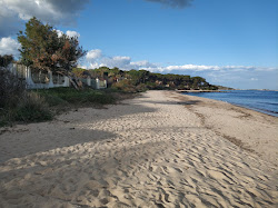 Foto von Foxi e Sali Beach mit lange, gerade küste
