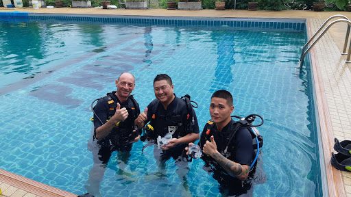 Phuket Dive Tours - Scuba Diving Daytrips & Snorkeling Charters