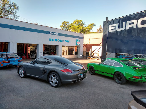 Midwest Eurosport - Porsche Repair Shop image 9