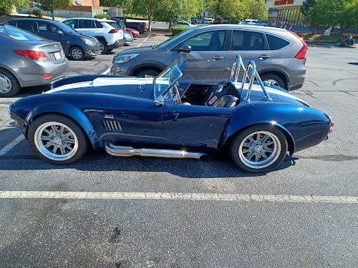 Shopping Mall «Creekside Crossing & Shops», reviews and photos, 404 E Six Forks Rd, Raleigh, NC 27609, USA