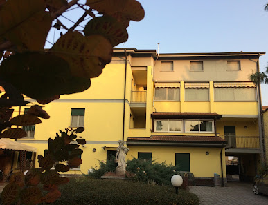 Casa Albergo Villa Enrica Via Umberto I, 93, 27053 Lungavilla PV, Italia