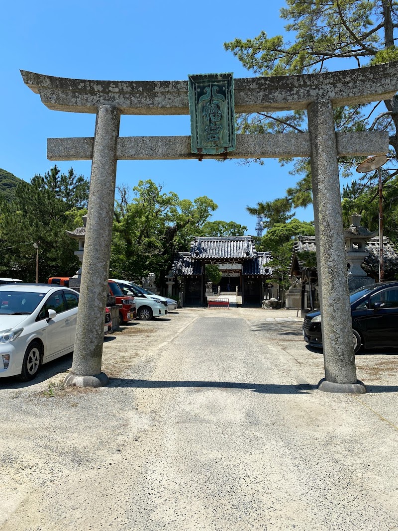 洲本八幡神社有料駐車場