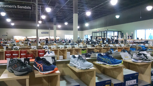 Shoe Store «DSW Designer Shoe Warehouse», reviews and photos, 9051 Snowden Square Dr, Columbia, MD 21045, USA