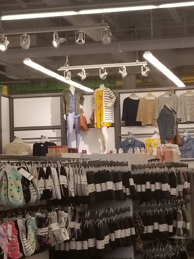 Clothing Store «Old Navy», reviews and photos, 1250 S Washington St, North Attleborough, MA 02760, USA