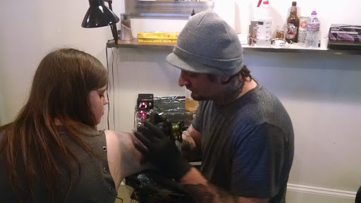 Tattoo Shop «Cutthroat Tattoo and Body Piercing», reviews and photos, 823 N 2nd St, Milwaukee, WI 53203, USA