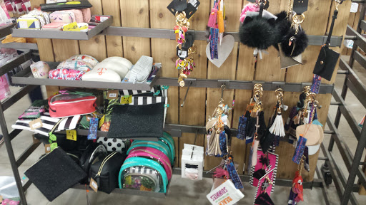 Shoe Store «DSW Designer Shoe Warehouse», reviews and photos, 19135 Biscayne Blvd, Aventura, FL 33180, USA