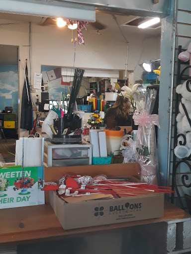Florist «Corona Rose Flowers & Gifts», reviews and photos, 844 W 6th St, Corona, CA 92882, USA