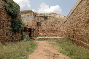 Kasturi Rangappa Nayaka Fort image