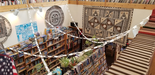 Used Book Store «Tin Can Mailman», reviews and photos, 1000 H St, Arcata, CA 95521, USA