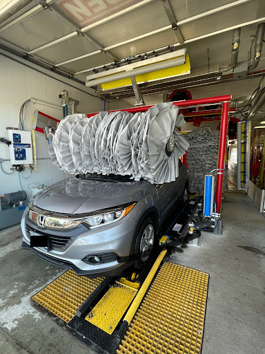 Car Wash «Miami Car Wash», reviews and photos, 2056 Hempstead Bethpage Turnpike, East Meadow, NY 11554, USA