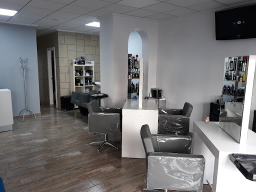 Mj lloret estilista en Oliva, Valencia