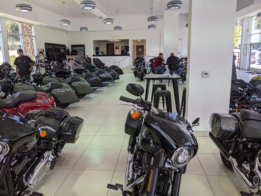 Motorcycle Dealer «Top Rocker Harley-Davidson», reviews and photos, 22107 Sherman Way, Canoga Park, CA 91303, USA
