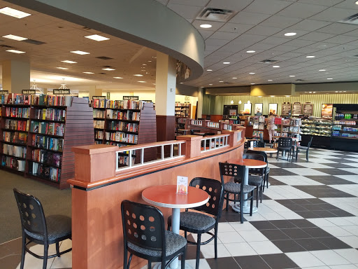 Book Store «Barnes & Noble», reviews and photos, 1 Levee Way, Newport, KY 41071, USA