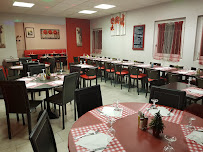 Atmosphère du Restaurant Le Montebello à Rueil-Malmaison - n°1