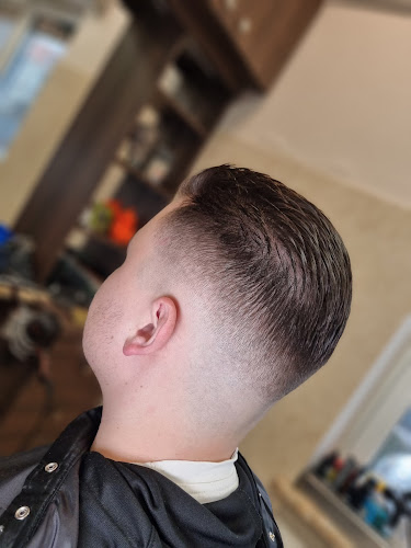 Opinii despre Salon fryzjerski New Hair & Barber Andrzej i Paweł Drężek în Olsztyn - Salon fryzjerski