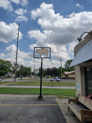 Restaurant «Cockeye BBQ», reviews and photos, 1805 Parkman Rd NW, Warren, OH 44485, USA