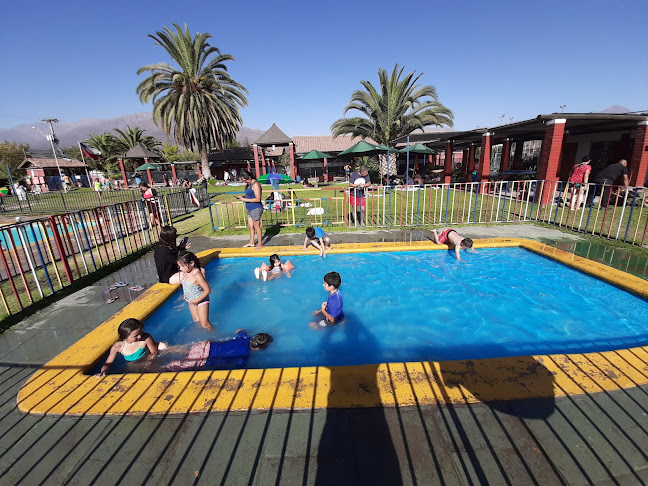 Comentarios y opiniones de Piscina Municipal