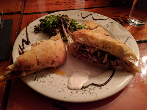 Restaurant «Clusters & Hops», reviews and photos, 707 N Monroe St, Tallahassee, FL 32303, USA