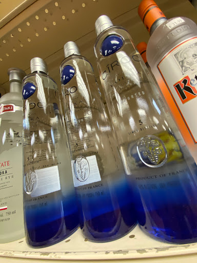 Liquor Store «Village Wine & Liquor Inc», reviews and photos, 161 N Wellwood Ave, Lindenhurst, NY 11757, USA