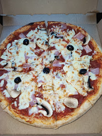 Plats et boissons du Pizzeria Torino pizza à Aix-en-Provence - n°19