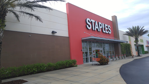 Office Supply Store «Staples», reviews and photos, 7157 Narcoossee Rd, Orlando, FL 32822, USA
